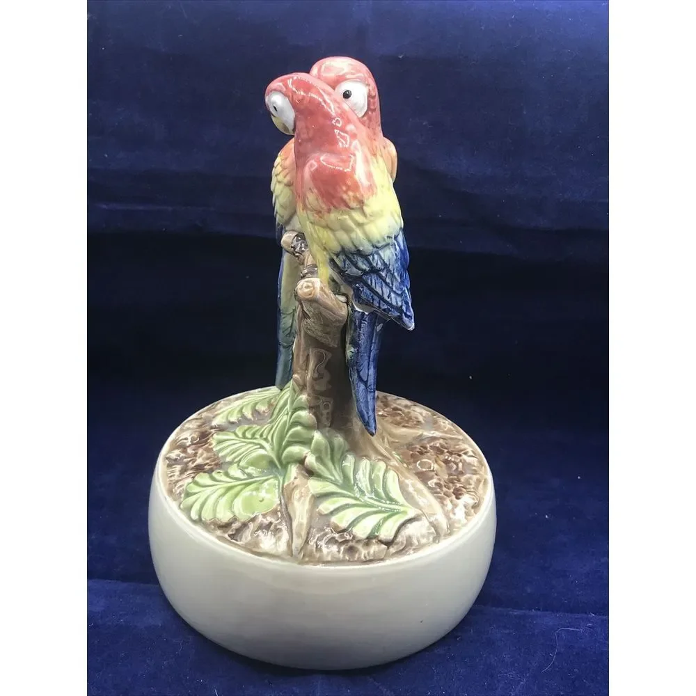 OTAGARI HAND PAINTED PARROTS MUSIC BOX STRANGER‎ IN PARADISE JAPAN